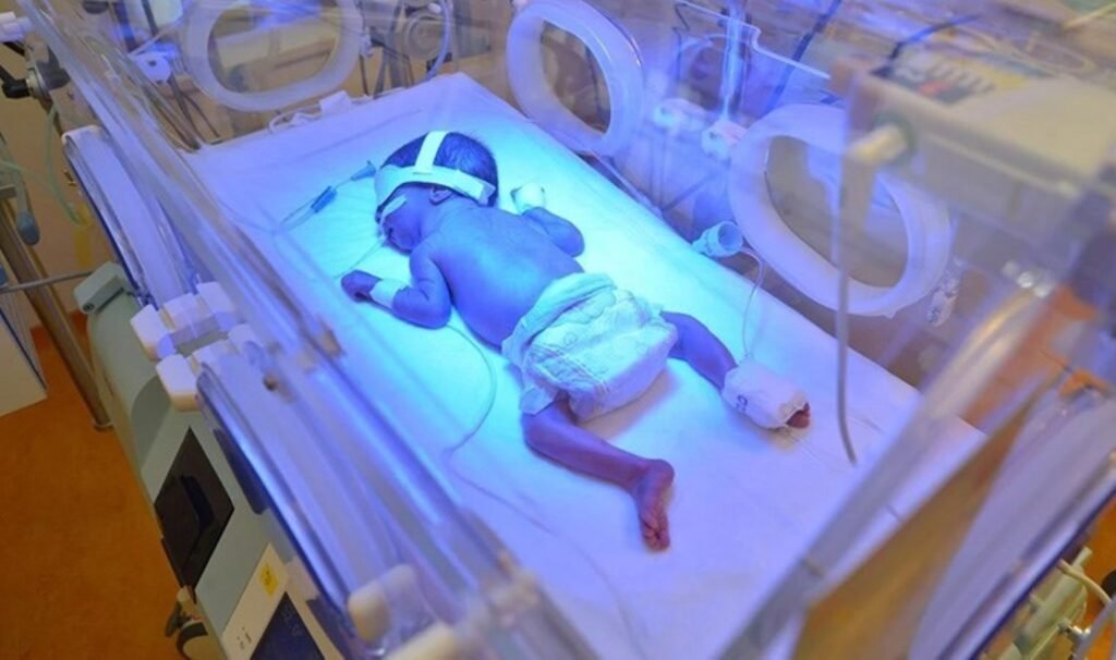 Aralarında doktorların da bulunduğu ‘yenidoğan’ şebekesine operasyon: 38 gözaltı