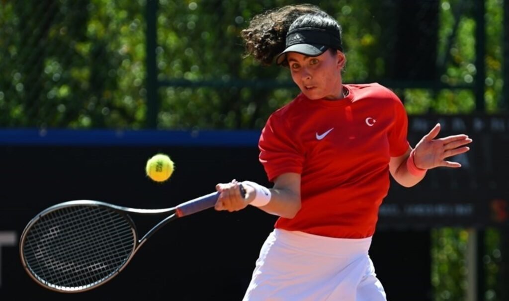 Milli tenisçi Ayla Aksu İtalya’da şampiyon oldu!