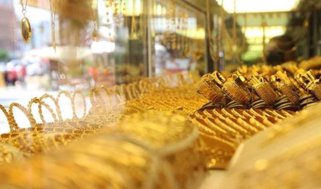 Yatırımcılar dikkat: Altından yeni rekor! Gram altın, çeyrek altın, Cumhuriyet altını bugün ne kadar oldu? 19 Nisan 2024 altın fiyatları…