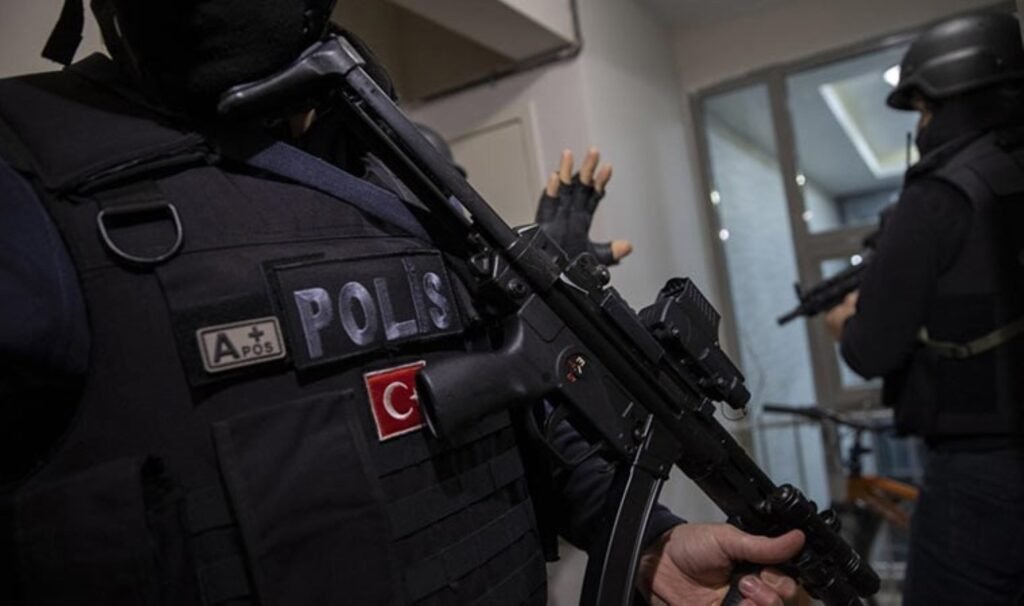 CİMER’e ihbar geldi, polis operasyon yaptı: 9 gözaltı