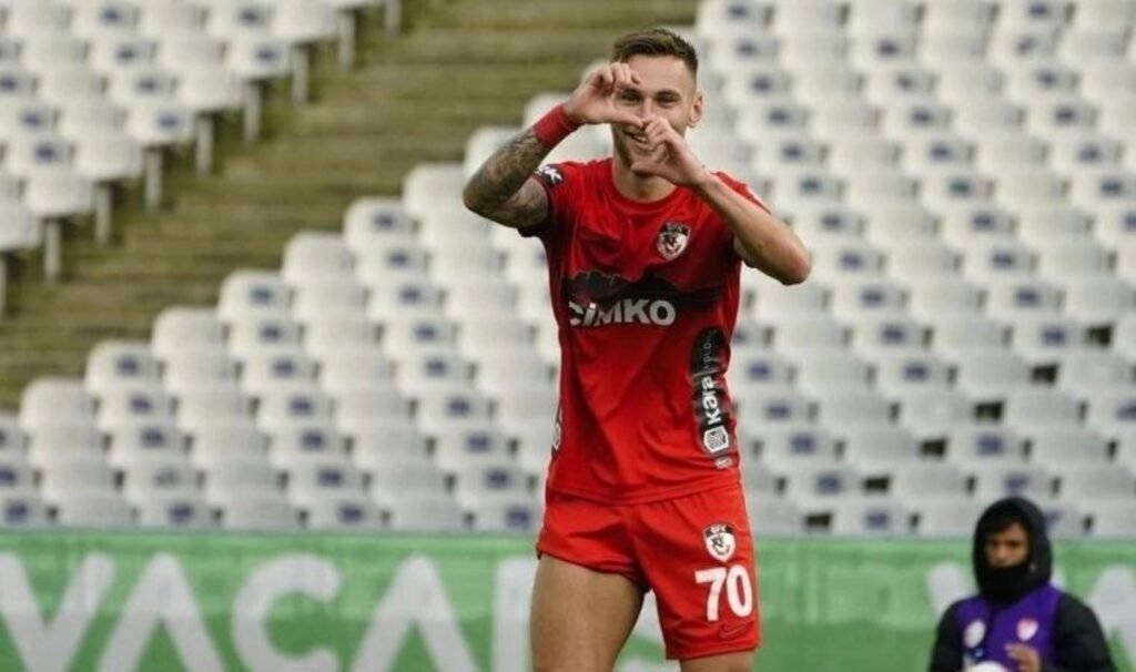 Denis Dragus kimdir? Trabzonspor’un anlaştığı Denis Dragus kaç yaşında, nereli?