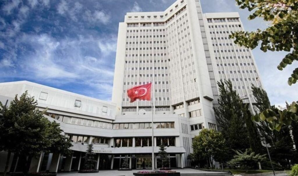 Dışişleri Bakanlığı’ndan Myanmar açıklaması: ‘Çatışan tarafları, uluslararası insancıl hukuk kurallarına uymaya davet ediyoruz’