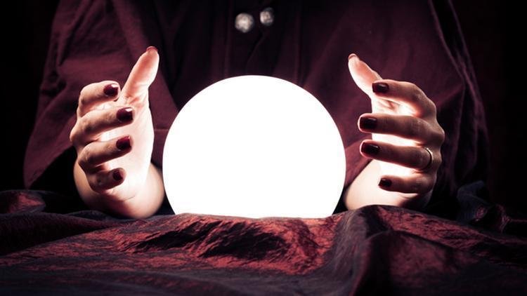 ‘Falcı skandalı’: Belediye başkanı ölü babasıyla konuşmak için yolsuzluk yapmakla suçlanıyor