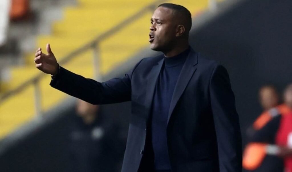 FIFA’dan Adana Demirspor’a kötü haber! Patrick Kluivert ile yollar ayrılmıştı…