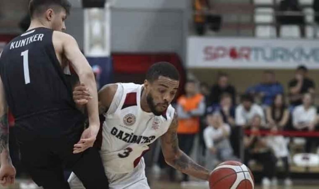 Gaziantep Basketbol kazandı seride öne geçti