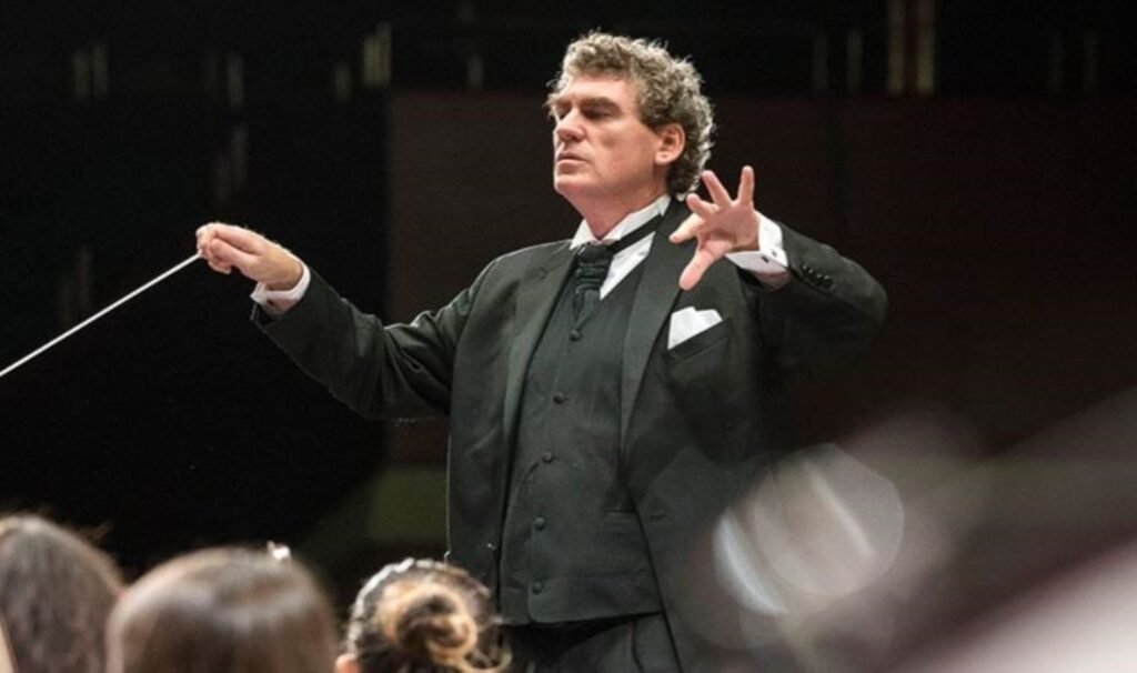 İstanbul Müzik Festivali Onur Ödülü açılış konserinden sonra Cem Mansur’a verilecek