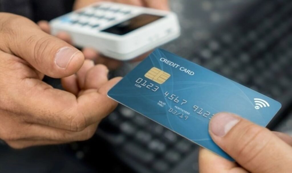 Kredi kartı kullananlar dikkat: Bankalardan yeni karar!