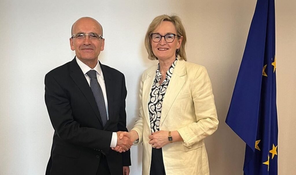 Mehmet Şimşek tarih verdi: ‘Enflasyon zirveyi görecek’