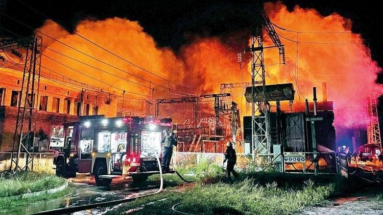 Putin Ukrayna’yı karanlığa gömüyor