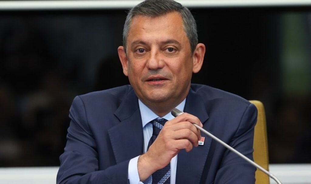 Son Dakika… Özgür Özel’den atanamayan öğretmenlere çağrı: 18 Mayıs’ta Saraçhane’deyiz