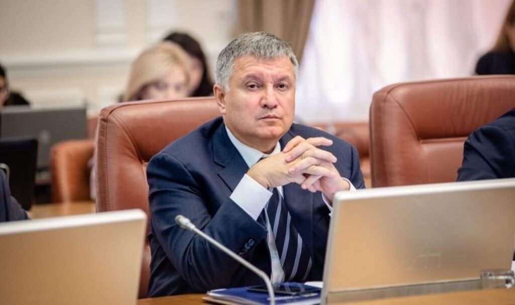 Sözde ‘Ermeni Soykırımı’nı destekliyordu: Eski Ukraynalı bakan hakkında arama kararı!