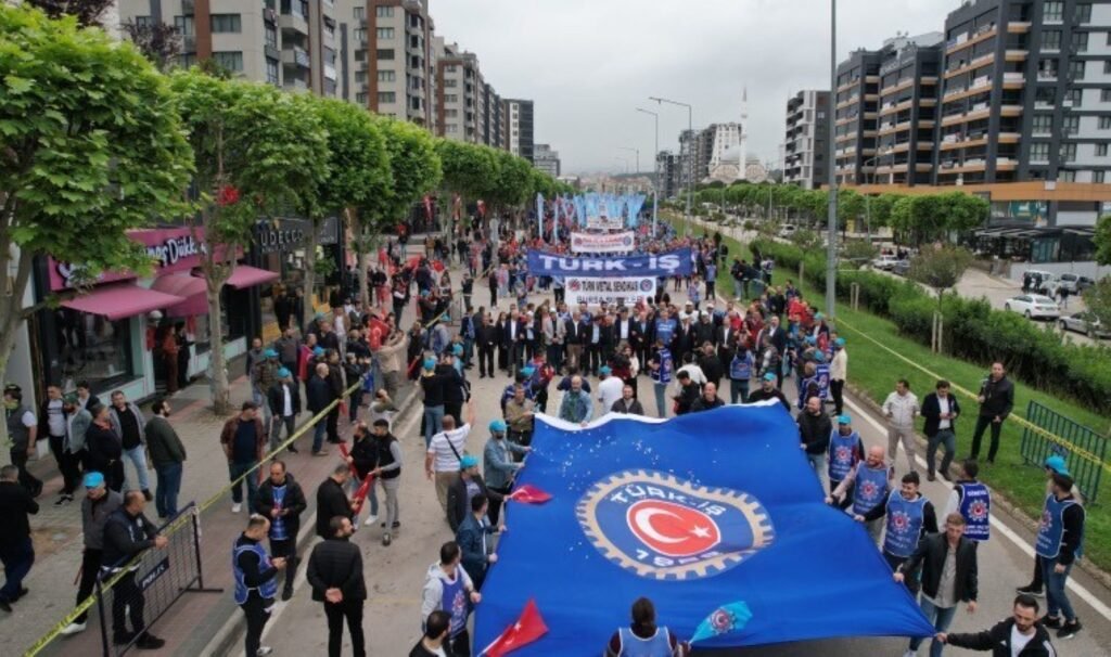 Yurt genelinde 1 Mayıs Emek ve Dayanışma Günü kutlanıyor