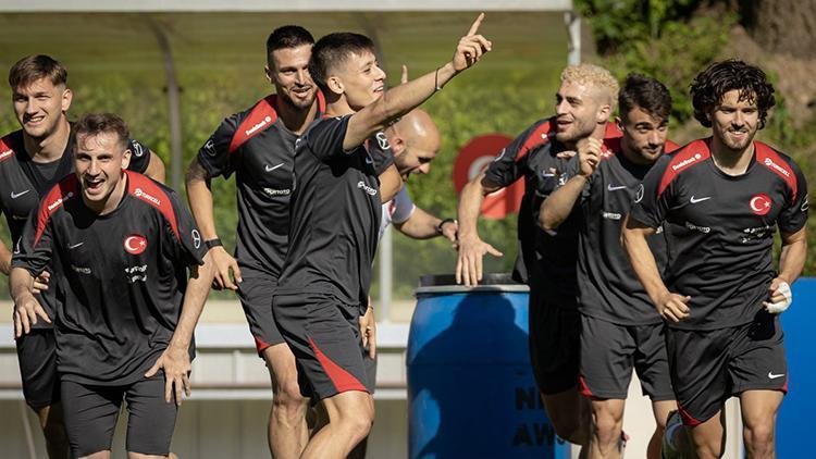 A Milli Takım’da Çekya maçı öncesi keyifler yerinde