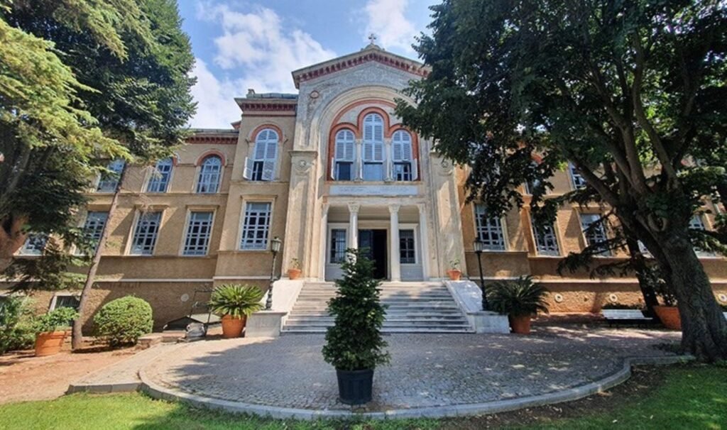 Deniz Berktay ile Kuzeyden notlar: Ruhban okulu, neden açılamaz?