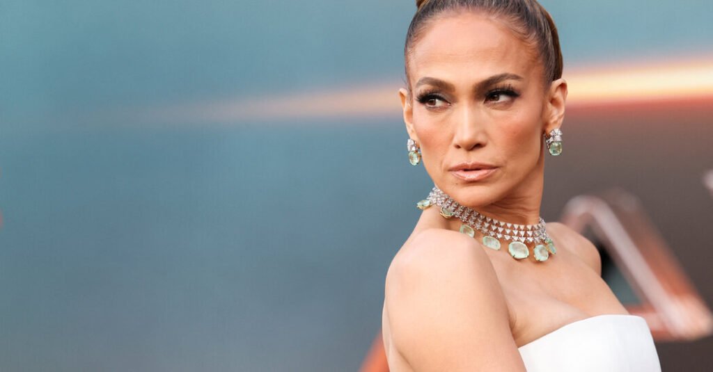 Jennifer Lopez yaz turunu iptal etti