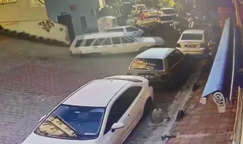 Kağıthane’de ölümden 2 saniye ile kurtuldu