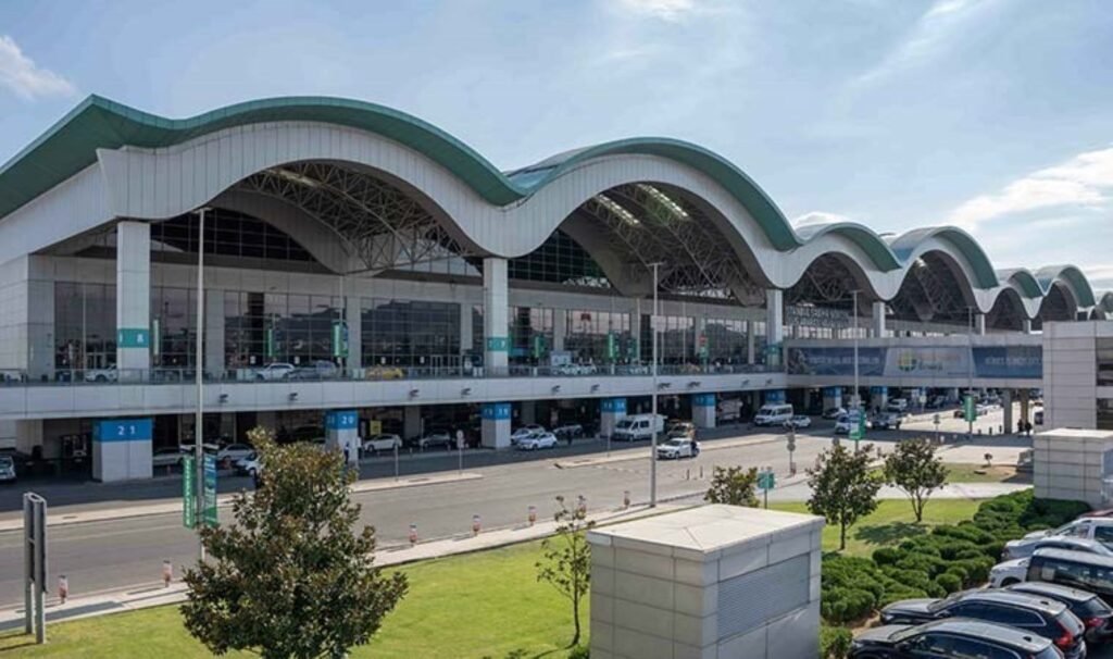 Sabiha Gökçen Havalimanı’nda tatil yoğunluğu hazırlığı