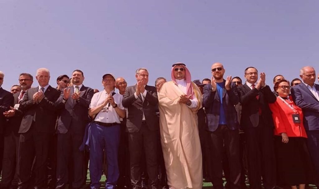 Uçuşa kapatılan Atatürk Havalimanı Bilal Erdoğan’ın festival alanı oldu