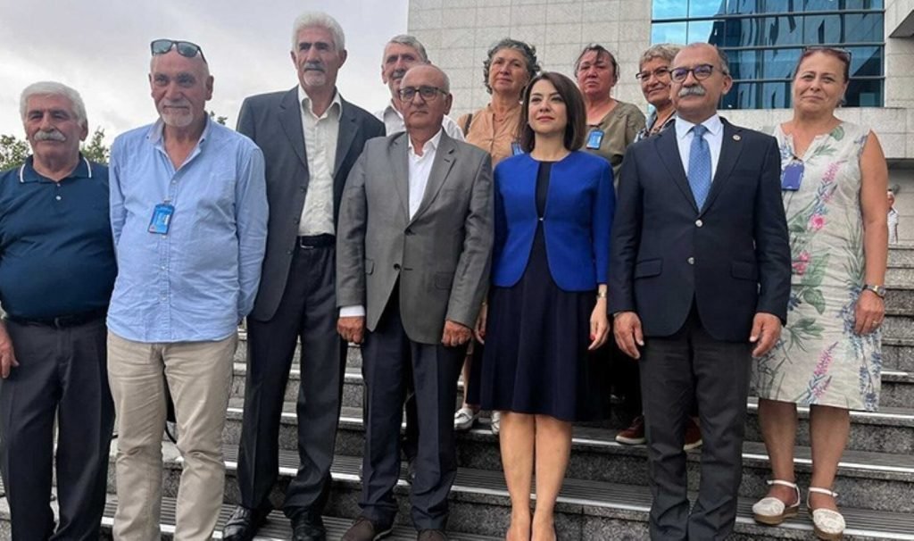 100 bin imza topladılar: Emekliler taleplerini TBMM’ye iletti