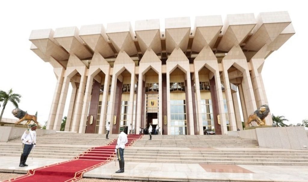 Afrika ülkesinde Cumhurbaşkanlığı Sarayı’na hırsız girdi