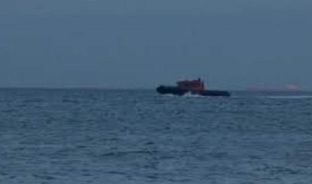 Bakırköy önlerinde karaya oturan ‘Lady Ayana’ isimli gemi kurtarıldı