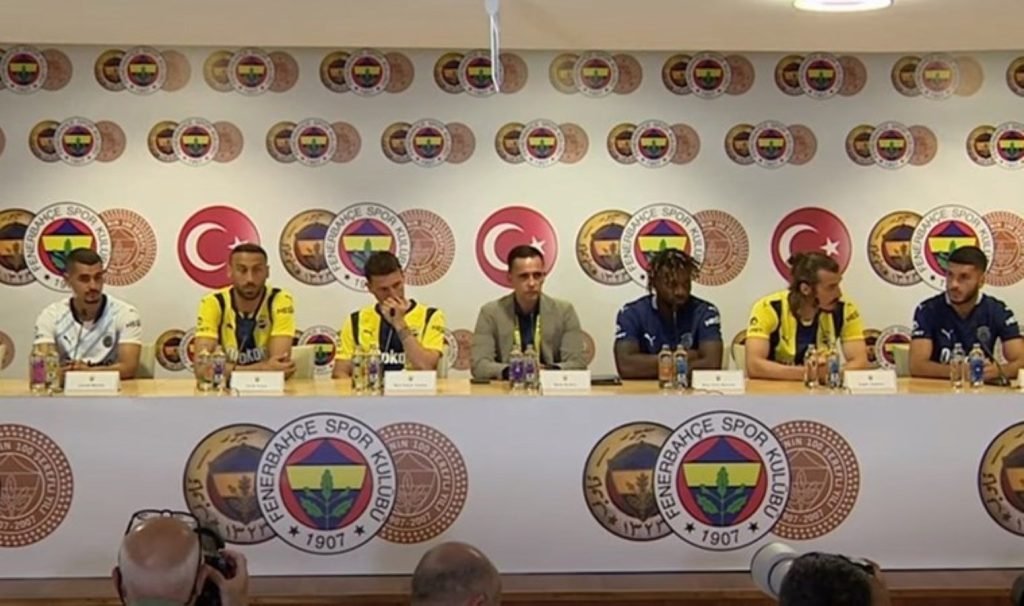 Fenerbahçe’den yeni transferler için imza töreni: Oğuz Aydın’a Galatasaray sorusu!