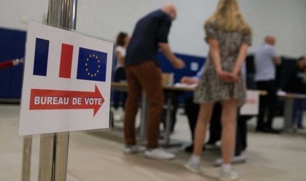 Fransa seçimlerinde ilk sonuçlar geldi