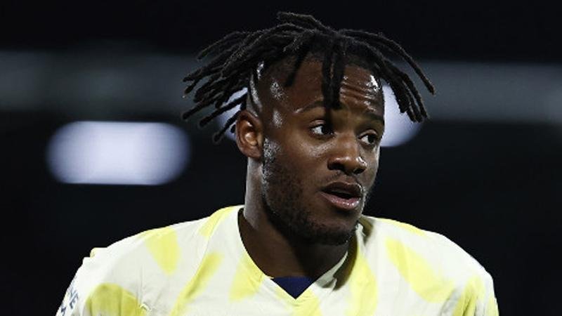 Galatasaray’dan Fenerbahçe’ye Batshuayi göndermesi
