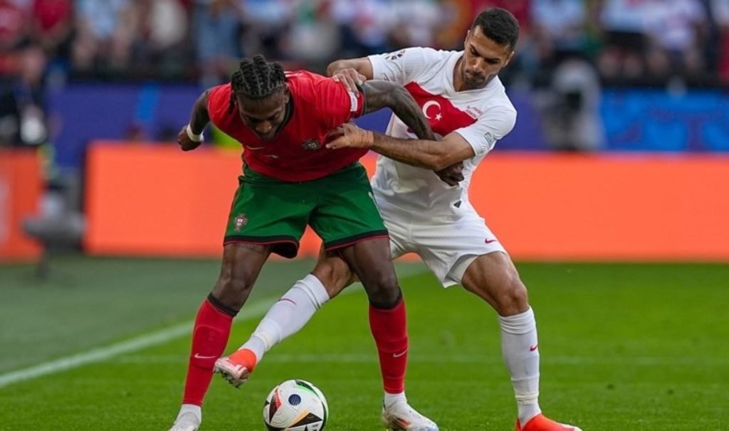 Galatasaray’dan Zeki Çelik hamlesi: Sağ beke yerli çözümü!