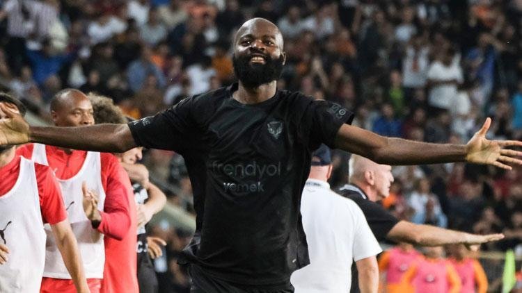 Hatayspor’da Lamkel Ze’nin sözleşmesi feshedildi