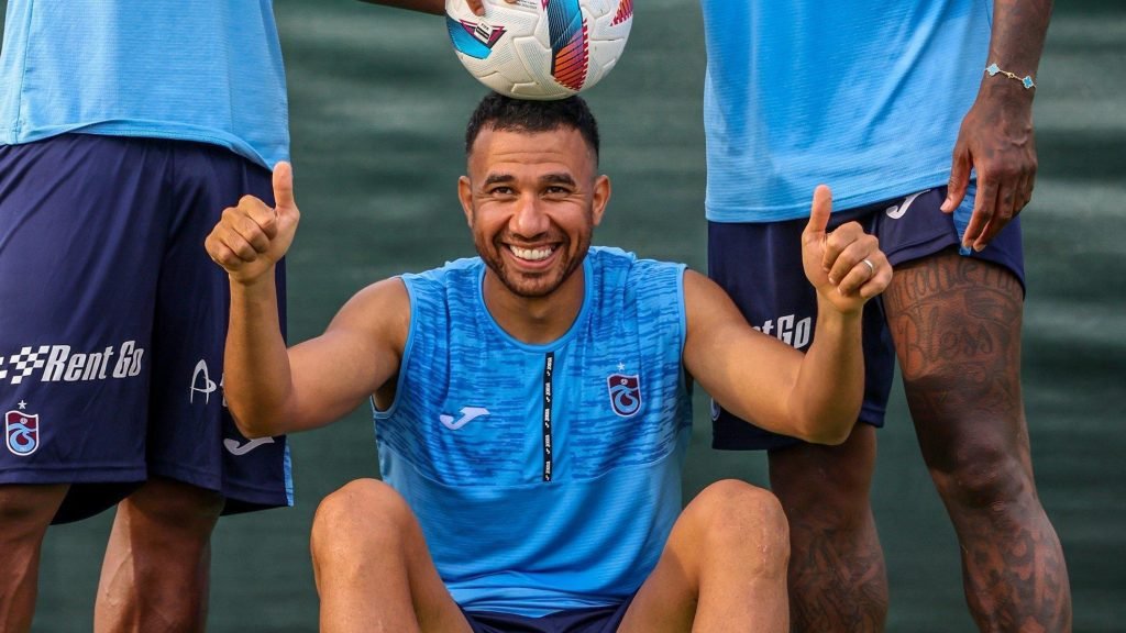 Mahmoud Trezeguet, Trabzonspor’un Macaristan kampına katıldı