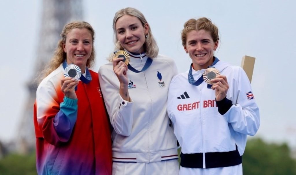 Paris 2024’te triatlonda altın madalyalar sahiplerini buldu!