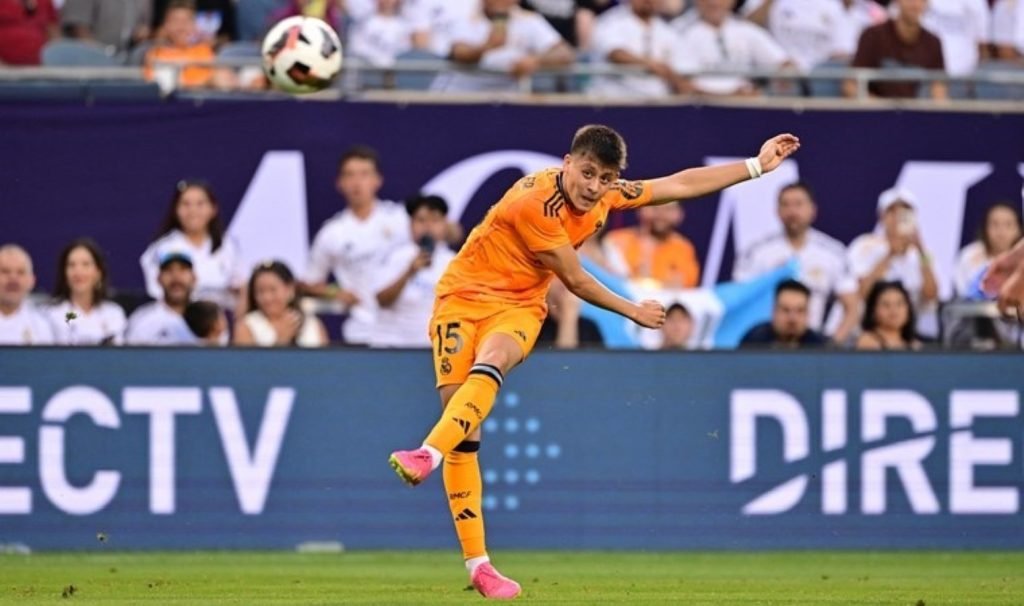 Acılar içinde yerde kaldı: Arda Güler’e idmanda sert müdahale