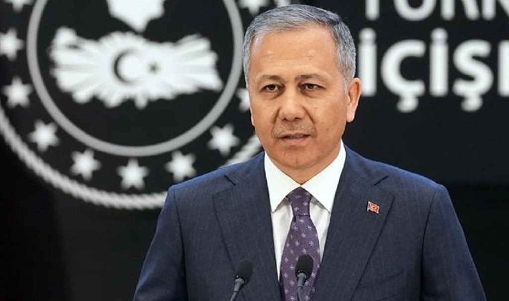 Ali Yerlikaya İzmir’de tahliye edilen yurttaşların sayısını açıkladı