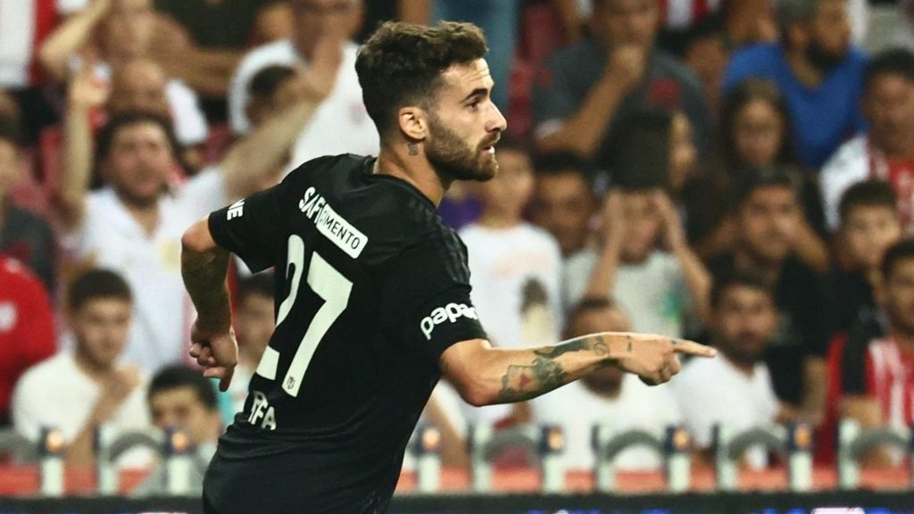 Beşiktaş’ın konuğu Antalyaspor! Yeni transferler birinci sefer Dolmabahçe’de…