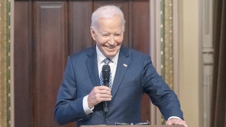 Biden’dan başkanlığı bırakma latifesi: ‘İş arıyorum’