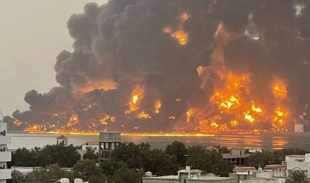 BM raporu: ‘İsrail’in Yemen’e taarruzuyla 800 bin litre yakıt imha edildi’