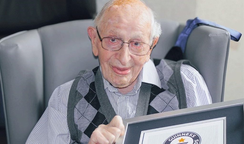 Dünyanın en yaşlı adamı doğum gününü kutluyor: ‘Uzun ömrün sırrı diye bir şey yok’