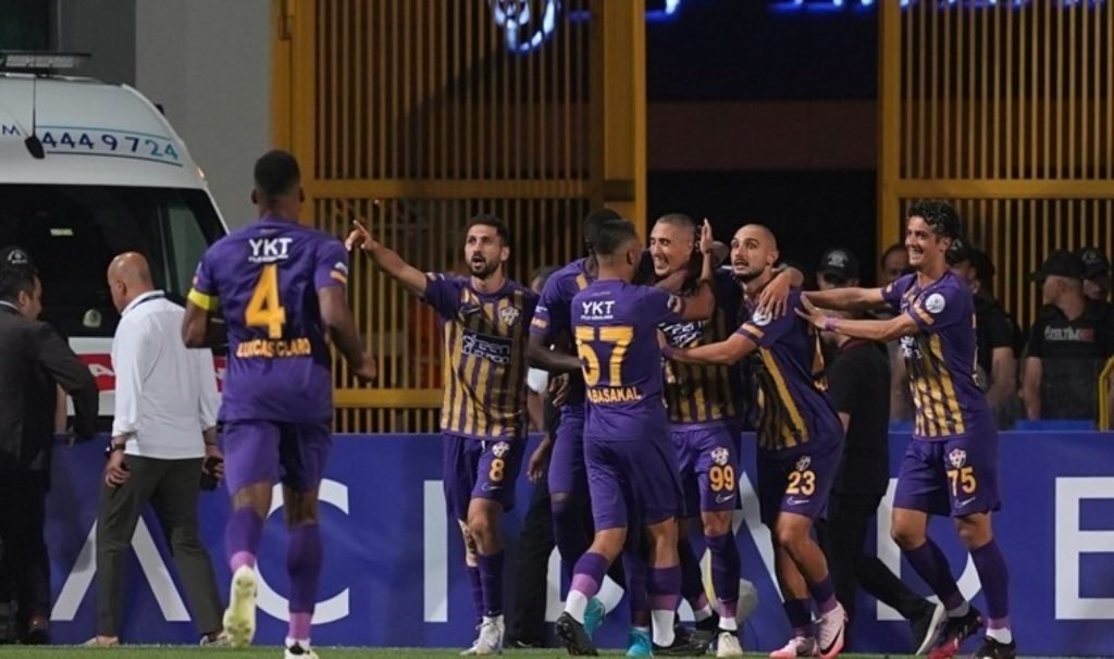 Eyüpspor’dan Süper Lig açıklaması: ‘Kalıcı olmak istiyoruz’