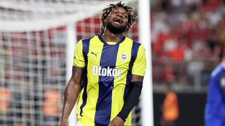Fenerbahçe’de Saint-Maximin birinci maçında alkışlandı!