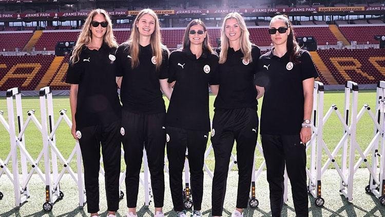 Galatasaray Daikin’de 5 imza birden