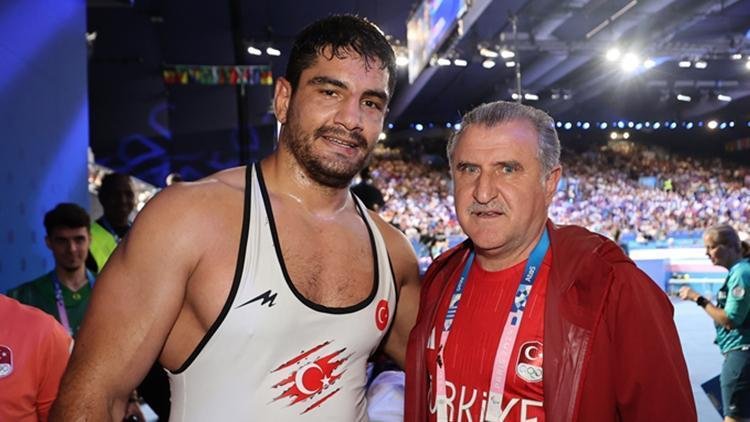 Gençlik ve Spor Bakanı Osman Aşkın Bak, Paris 2024’ü kıymetlendirdi: Verilen imkanları doğru kullanamayan federasyonlar bunun hesabını verecek