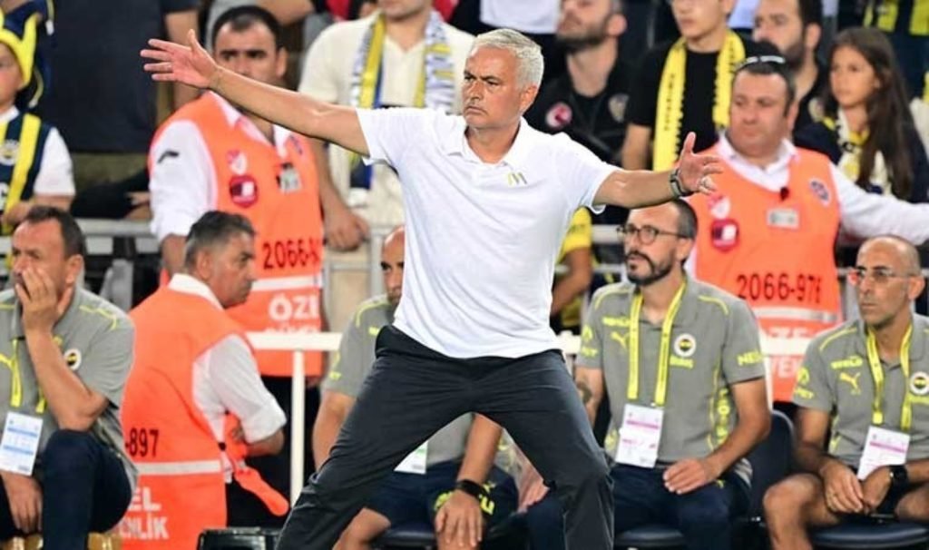 Jose Mourinho’dan Lille maçının akabinde şok sözler! ‘Başım belaya girebilir!’