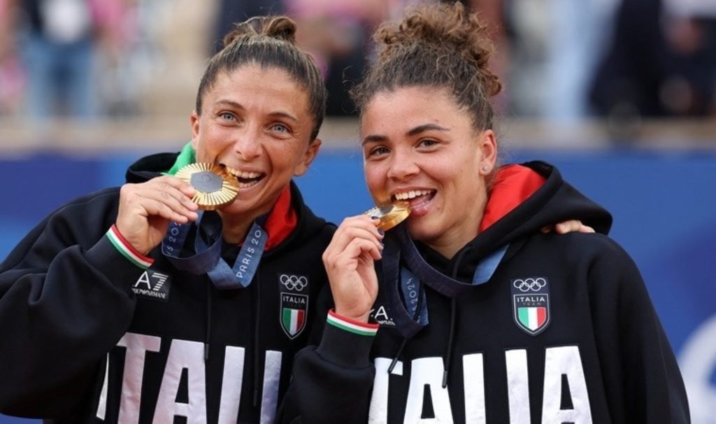 Paris 2024’te çift bayanlar teniste altın madalya İtalya’ya gitti!