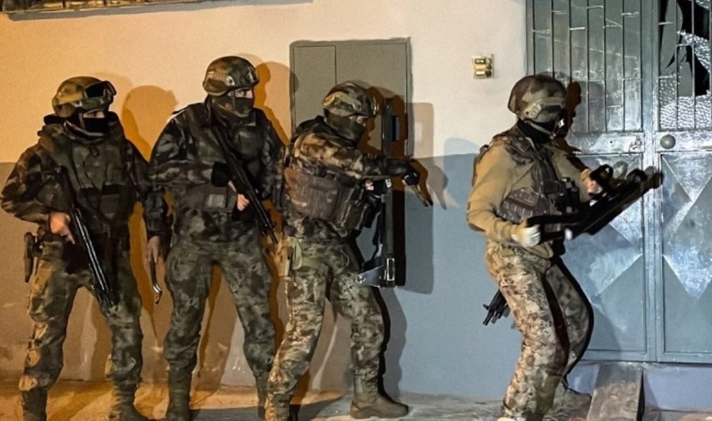 Son Dakika… Bakan Ali Yerlikaya açıkladı… 78 vilayette ‘Mercek-22’ operasyonu: Binlerce gözaltı!