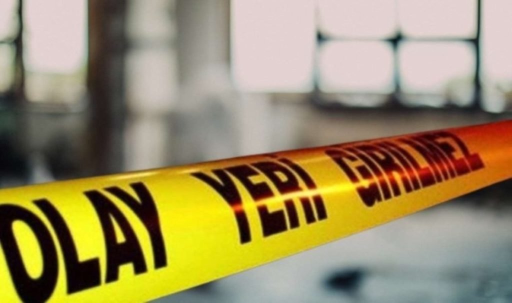 Sultangazi’de feci kaza: 4 yaşındaki çocuk arabanın altında kaldı!