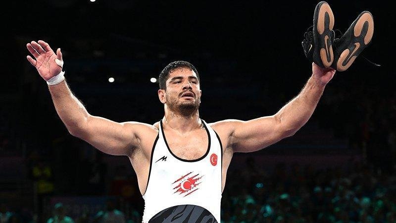 Taha Akgül, güreş mesleğini noktalama kararını anlattı! “Radikal olması gerekiyordu…”