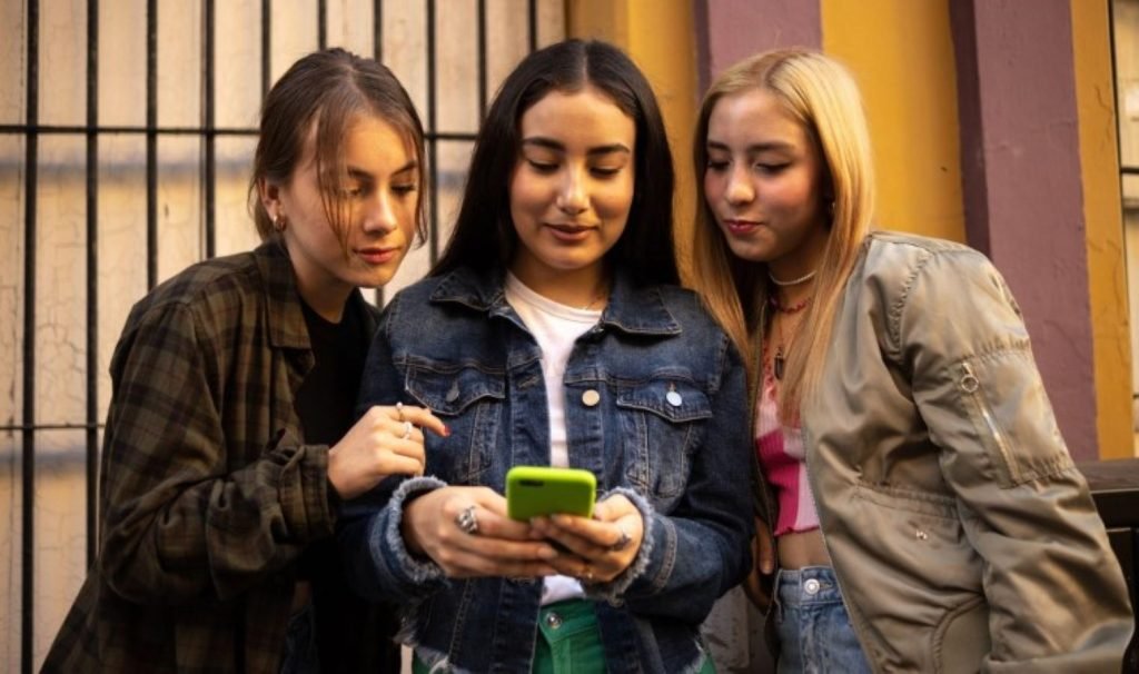 Toplumsal medyanın harikalık baskısı: ‘Bu sefer de vajinamızın rengi mi koyu?’