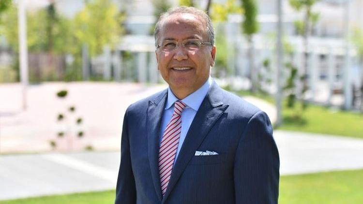 Türkiye’nin en düzgün tenisçileri TED Kulübü’nde korta çıktı