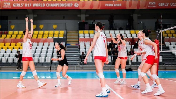U17 Bayan Ulusal Voleybol Kadrosu, Dünya Şampiyonası’nda çeyrek finalde!